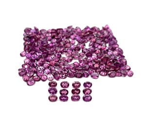 Gema suelta de granate rodolita rosa natural, corte pera, facetada de 3*4 mm para la fabricación de joyas - Product Image 3