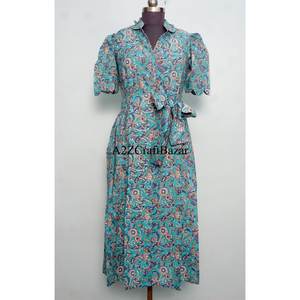 Vestidos Casuales de Verano para Mujer al por Mayor, 100% Algodón Puro, Ecológicos, Lavables, con Estampado Floral, Cuello en V, Corte Regular, Manga Corta - Product Image 1