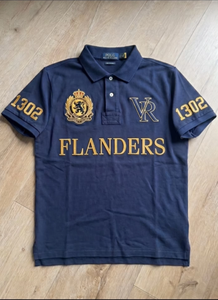 เสื้อโปโลหรูหราสำหรับผู้ชาย ปักโลโก้ตามสั่ง ผ้าฝ้ายคุณภาพสูง ระบายอากาศได้ดี แขนสั้นลำลอง แฟชั่นสตรีทแวร์ ทรงพอดีตัวระดับพรีเมียม - Product Image 1