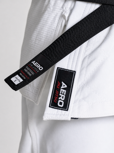 AERO AFI Kimono de Judo Blanc Unisexe en Polyester Durable Coupe Ample pour Adulte Tenue de Compétition Tissu 480g Logo Personnalisable sur le Devant - Product Image 3