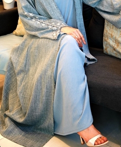 Abaya de Dubaï Best2026 pour femmes, broderie faite main, ouverture frontale, vêtements et accessoires islamiques traditionnels conçus pour les musulmanes - Product Image 1