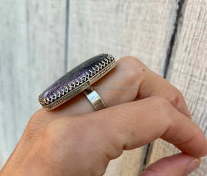 Bague de déclaration en argent sterling 925 avec pierre précieuse de charoite naturelle Flashy Boho mariage/bague de fête cadeau pour elle - Product Image 2