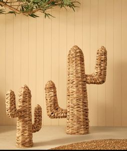 Statue de cactus en rotin tressé à la main sophistiquée, sculpture décorative d'inspiration bohème, art en fibre naturelle écologique pour la maison moderne - Product Image 3
