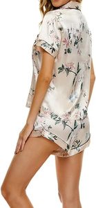 Conjunto de pijamas de satén floral para mujer, manga corta, botones en la parte delantera, cuello vuelto, ropa de dormir elegante, pantalones cortos de verano, 2 piezas - Product Image 3