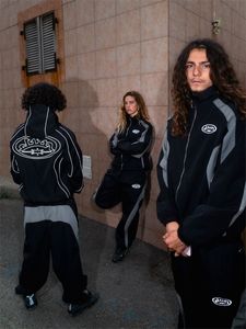 Conjunto deportivo reflectante para hombre, chaqueta y pantalones, ropa deportiva informal con cremallera, conjunto para correr, unisex, a la moda. - Product Image 6