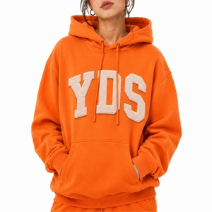 Sweat à capuche pour femme, style de vie urbain • Vêtement décontracté avec cordon de serrage pour des activités de plein air confortables, mode quotidienne - Product Image 1