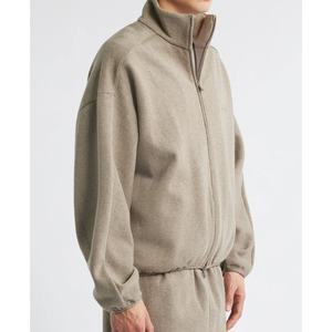 Ensemble de survêtement streetwear personnalisé en polaire unisexe, coupe ample, avec veste et pantalon modernes - Product Image 3