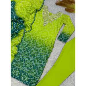 Ensemble de costume fantaisie pour femme avec belle impression numérique et travail en pierre perlée - Product Image 1