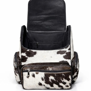 Mochilas escolares de cuero vacuno con pelo, hechas a mano, al por mayor, proveedor OEM, personalización de marca, exportación de bolsos para estudiantes a precio asequible - Product Image 4