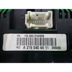 แผงหน้าปัด CLS C219 ปี 2006-2008 มือสอง ของแท้ รหัสอะไหล่ A2195404411 - Product Image 5
