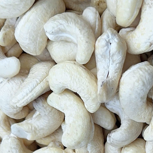 Hot Sale Best Rate Raw Cashew <b>Nuts</b> WW180, WW240, WW320, LP, WS Cashew <b>Nuts</b> Cashew <b>Nut</b> <b>Kernels</b> Private Label Packaging Available - Product Image 1