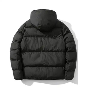 Fabricantes OEM de Ropa Urbana, Chaqueta Acolchada de Invierno Personalizada, Resistente al Viento, Negra, para Exteriores, Chaqueta de Plumón Gruesa para Hombre - Product Image 6