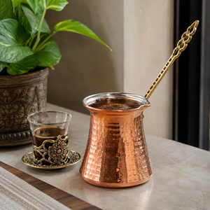 Cezve Ibrik en cuivre martelé fait main avec poignée en laiton, pour café turc, expresso arabe et grec, et chauffe-lait/beurre, ustensile de cuisine - Product Image 5