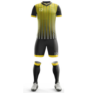 Tenues d'entraînement en gros 2026 – Kits d'uniformes de football imprimés numériquement pour jeunes – En vente - Product Image 1