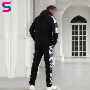 Fabricante Mayorista de Conjuntos Deportivos Casuales de Poliéster y Algodón Ligeros para Exteriores, con Color y Talla Totalmente Personalizables - Product Image 5