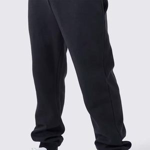 Conjunto Deportivo Unisex Verde con Capucha, Estampado, Grueso, 100% Algodón, Corte Regular, Color Sólido, con Bolsillos Laterales y Cintura Elástica - Product Image 2