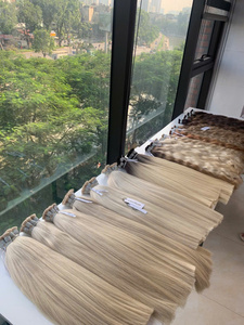 Prix de gros en vrac Extensions de cheveux de luxe vietnamiens 60 Ash Donor à double tirage 100g avec toutes les longueurs et couleurs de teinture appropriées - Product Image 4