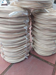 เสาหวายธรรมชาติคุณภาพสูงจากเวียดนาม ผลิตด้วยมือสำหรับเฟอร์นิเจอร์และของตกแต่งบ้าน ราคาขายส่ง - Product Image 6