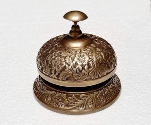 Campana de Recepción de Latón Antiguo Vintage, Campana de Servicio Grabada a Mano, Campana Decorativa para Hotel, Restaurante, Oficina - Product Image 1