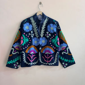 Veste en velours Suzani brodée à la main pour femme, cadeau pour elle - Product Image 1