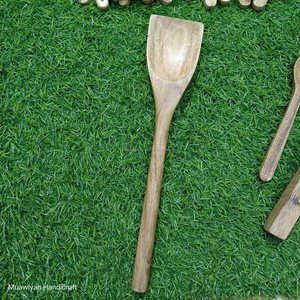 Juego de utensilios de cocina de madera de acacia natural, espátulas y cucharas de madera compatibles para cocinar, con forma y logotipo personalizados. - Product Image 5