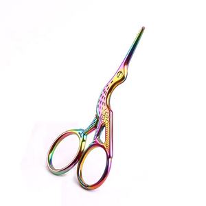 กรรไกรตัดผ้าสแตนเลสสตีลของญี่ปุ่นพร้อมโลโก้ที่กำหนดเองสีสันสวยงามการออกแบบของนกจะงอยปาก - Product Image 3