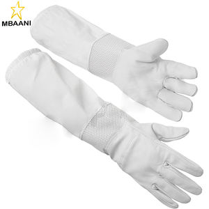 หนังแพะพร้อมปลอกผ้าใบระบายอากาศและข้อมือยางยืด - Product Image 1