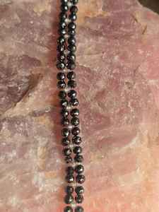 Pulsera de Diamantes Moissanite en Blanco y Negro, Hermosa Pulsera para Mujer - Product Image 3