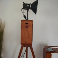 Photobooth en bois vintage avec écran de 18,5 pouces, couleur bois, pour appareil photo reflex numérique, idéal pour fêtes et mariages - Prix compétitif