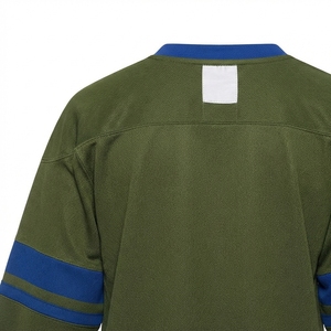 Uniforme de hockey transpirable para un movimiento cómodo, entrenamiento intensivo y rendimiento competitivo. - Product Image 5
