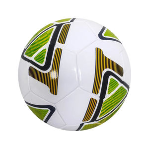 Balón de Fútbol Profesional con Logotipo Personalizado, Cosido a Máquina, Ligero, Duradero, Balones de Entrenamiento Deportivos Hechos en Pakistán - Product Image 2