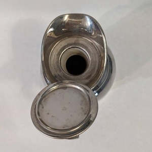 Carafe à eau en acier inoxydable de qualité supérieure avec couvercle, pichet élégant pour la maison, l'hôtel, le restaurant, la cuisine et la salle à manger - Product Image 3