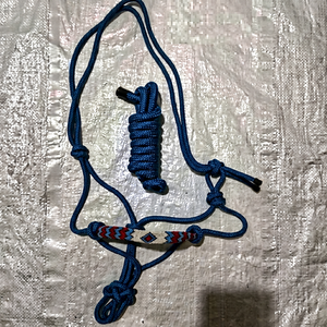 Al por mayor: Silla de montar western inglesa resistente y ligera, cabezada de nailon de alta resistencia para caballo, cuerda de cuero PP. Precio atractivo. - Product Image 1