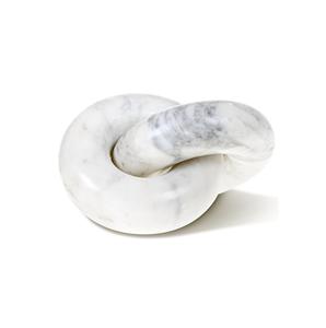 Sculpture de table rectangulaire moderne en marbre gris sculpté à la main, motif maillons de chaîne entrelacés, pour un accent décoratif de luxe pour la maison et le bureau - Product Image 2