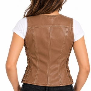 Chaleco de cuero para mujer, estilo sin mangas, cierre con cremallera frontal, bolsillos laterales con cremallera, logotipo Hawk Bawk, estilo motero sin cuello - Product Image 2
