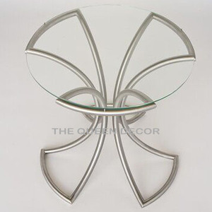 งานฝีมือสุดหรูสไตล์โมเดิร์นพร้อมโต๊ะข้าง ดีไซน์ฐานโลหะเหนือกาลเวลา ท็อปกระจกใส เหมาะสำหรับเฟอร์นิเจอร์ภายในบ้าน - Product Image 1