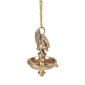 Lámpara de aceite tradicional de latón con diseño de pavo real para decoración del hogar en Diwali, pieza única de artesanía metálica. - Product Image 4