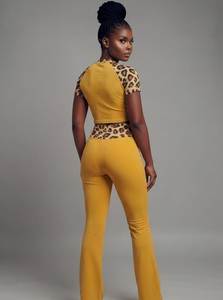 Leggings jaunes taille haute évasés pleine longueur en Spandex et Polyester extensible dans les quatre sens avec taille élastique et antibactériens pour le yoga - Product Image 4