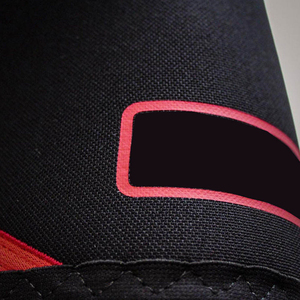 Mangas de compresión para codos personalizadas OEM con opción de marca privada para marcas de fitness y equipos de gimnasio al por mayor - Product Image 3