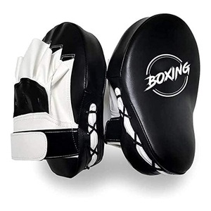 Guantes de boxeo de PU blancos y negros con diseño curvo, duraderos, para entrenamiento de kickboxing y artes marciales personalizadas. - Product Image 1