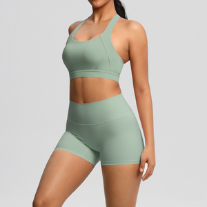 Conjunto de yoga sin costuras para mujer, top corto con cuello redondo y tirantes cruzados, pantalones cortos de cintura alta, conjunto deportivo de 2 piezas - Product Image 5