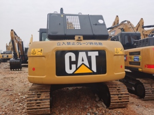 Excavadora hidráulica de cadenas usada original de Japón, Caterpillar CAT320D de 20 toneladas, para movimiento de tierras. - Product Image 2