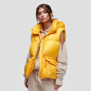 Gilet matelassé sans manches streetwear pour homme, couleur unie, chaud pour l'hiver - Product Image 1