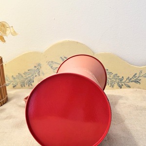 Jarrones de bronce rosa, elegantes recipientes decorativos, ideales para decoración del hogar, mesa de comedor y regalos, hechos a mano en India. - Product Image 3