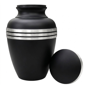 Urnas funerarias de aluminio de alta calidad para adultos con banda pulida y acabado en color negro para cenizas humanas. - Product Image 1