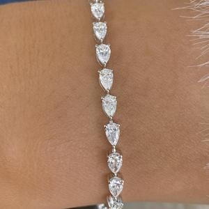Bracelet tennis de luxe en or blanc 14 carats avec diamants de laboratoire taille poire 4,3 carats E VVS, bijou raffiné, idée cadeau pour elle, style élégant - Product Image 1