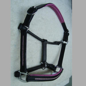 Vente en gros de produits pour chevaux de qualité supérieure licou en cuir fantaisie rembourré souple avec cristal bling décoratif pour l'équitation - Product Image 4