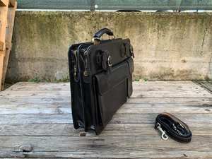 กระเป๋าหนังผู้ชายสั่งทำพิเศษ คุณภาพสูง ดีไซน์โดดเด่น ขายดี ราคาสมเหตุสมผล น้ำหนักเบา - Product Image 5