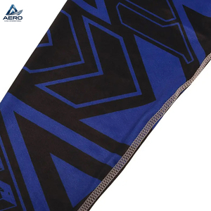 Vêtements de sport compressifs noirs et bleus en 2 pièces pour MMA et boxe, sublimation personnalisée disponible, ensemble haut et leggings de qualité supérieure - Product Image 6