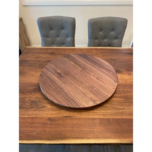 Plateau de service rond en bois, plateau tournant, design minimaliste en bois massif, plat de table durable - Product Image 1